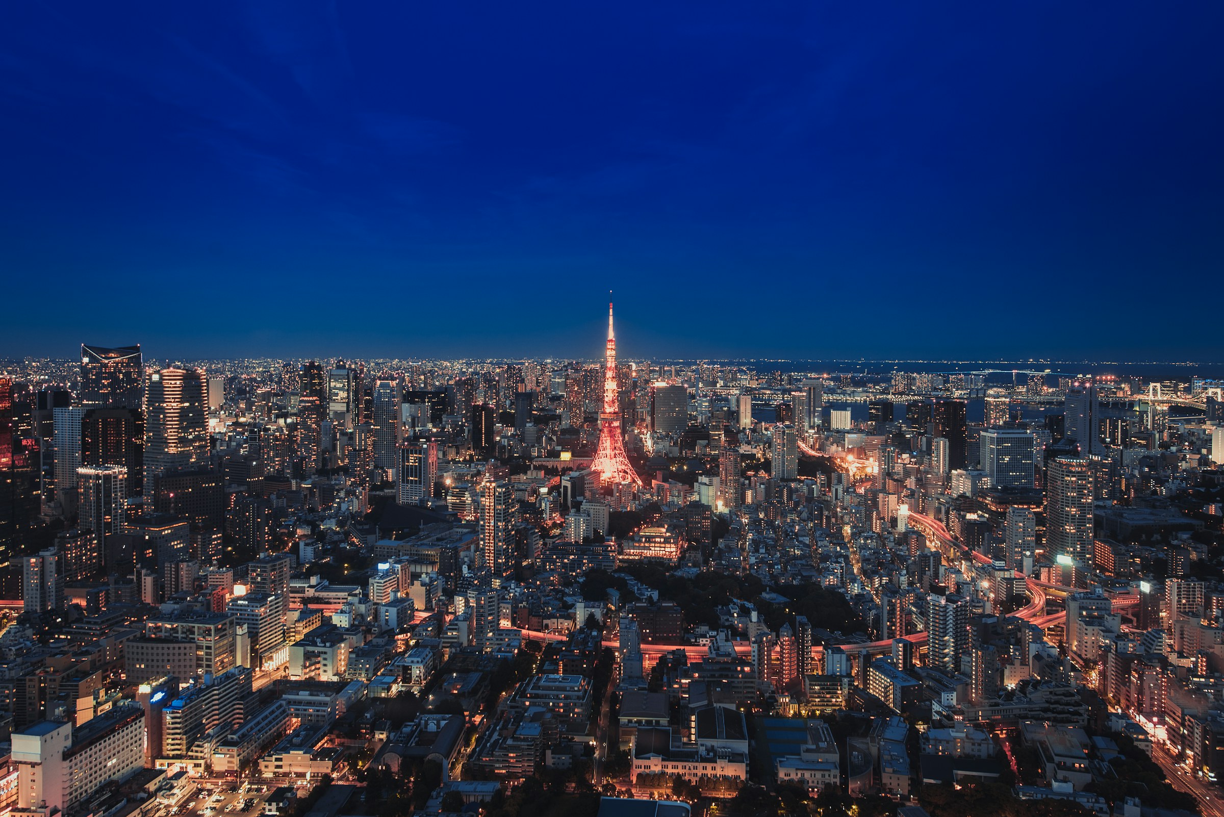 夕暮れの東京